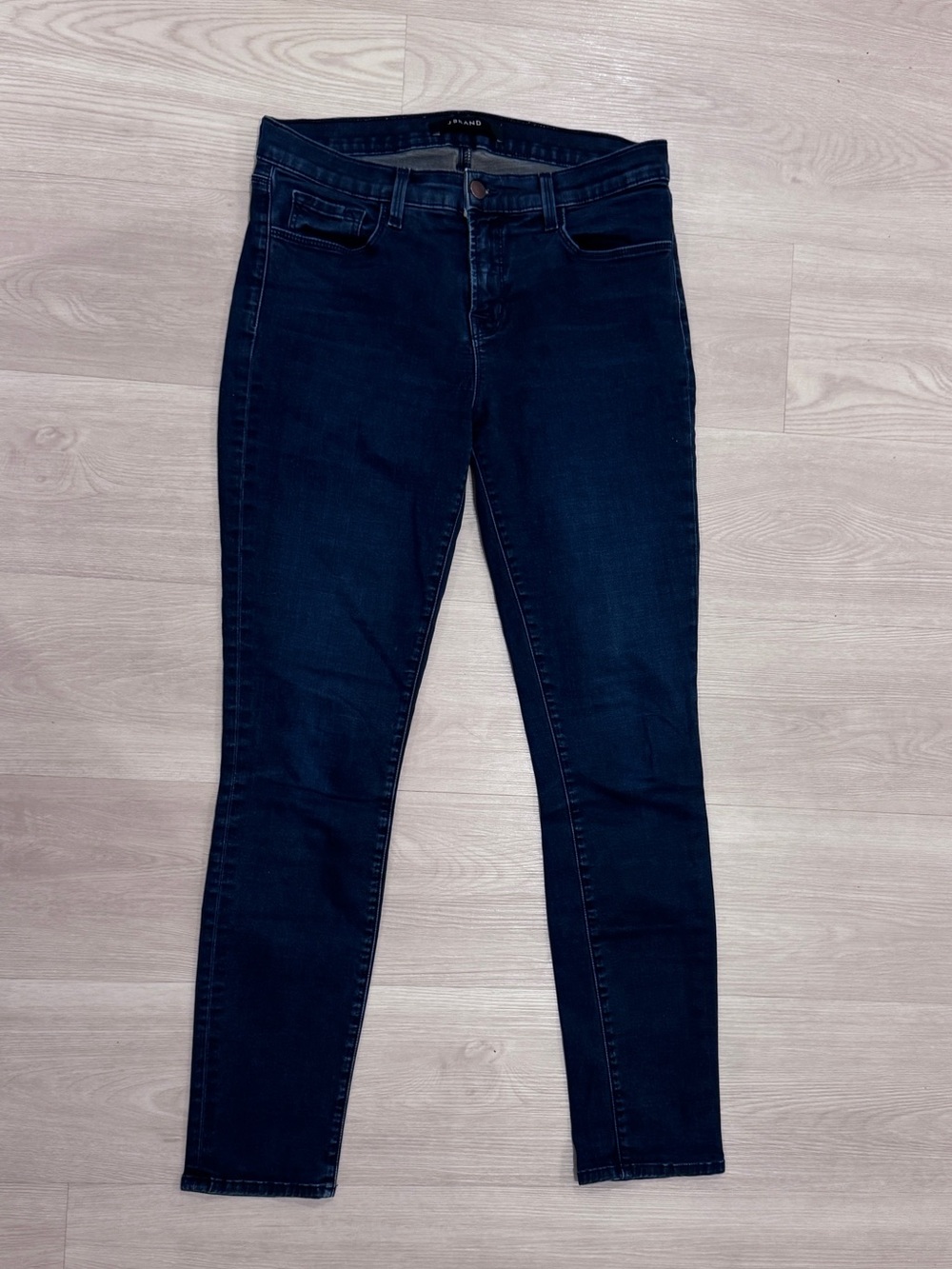 J Brand skinny leg dark atmosphere jean size 29